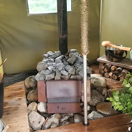 Remote Lakeside Bell Tent With Outdoor Sauna In Finland Feriehus *