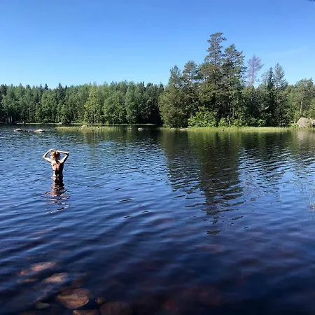 Remote Lakeside Bell Tent With Outdoor Sauna In Finland *