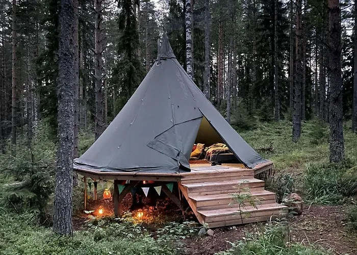 בית נופש Remote Lakeside Bell Tent With Outdoor Sauna In Finland
