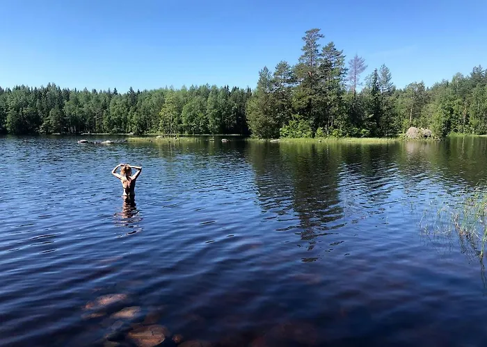 Remote Lakeside Bell Tent With Outdoor Sauna In Finland *